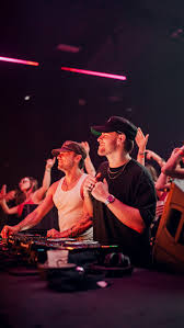 SIDEPIECE live performance